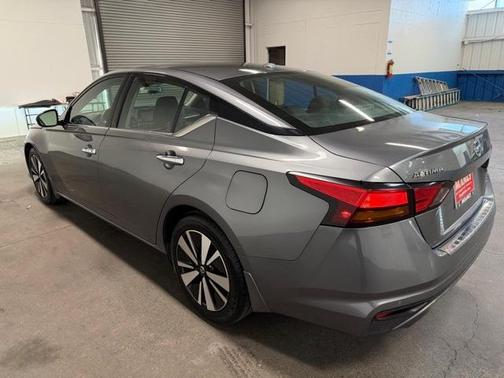 2022 Nissan Altima 2.5 SL