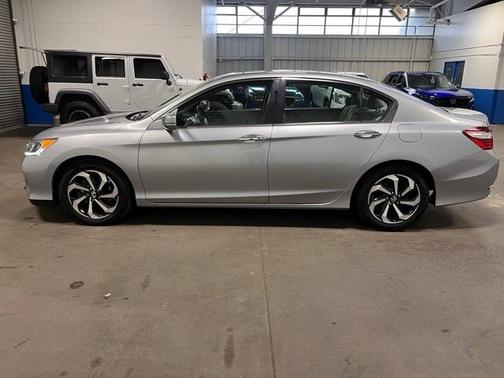 2017 Honda Accord EX w/Honda Sensing