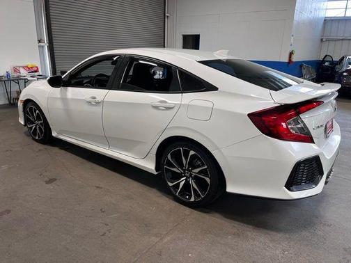 White 2018 Honda Civic Si