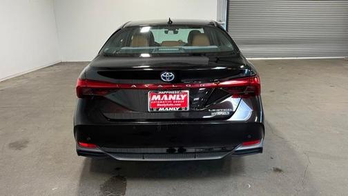 2019 Toyota Avalon Hybrid Limited