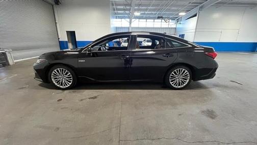 2019 Toyota Avalon Hybrid Limited