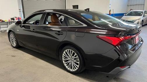 2019 Toyota Avalon Hybrid Limited