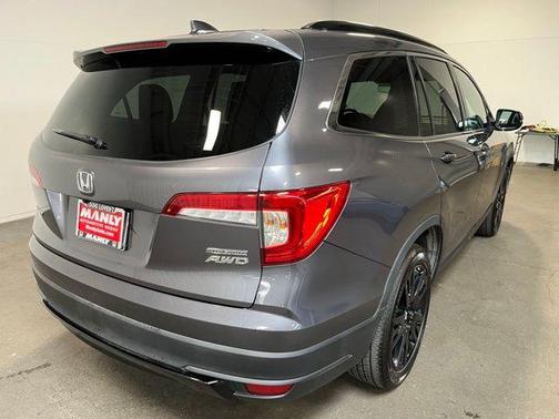 Gray 2022 Honda Pilot Special Edition