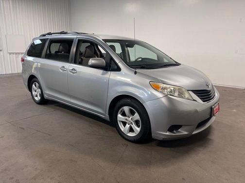 2014 Toyota Sienna LE