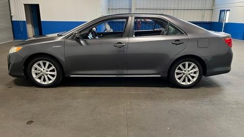 2014 Toyota Camry Hybrid XLE