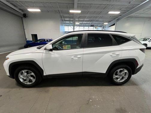 White Pearl 2024 Hyundai TUCSON SEL