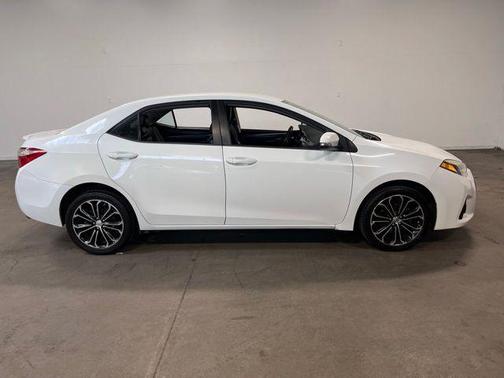 2015 Toyota Corolla S Plus