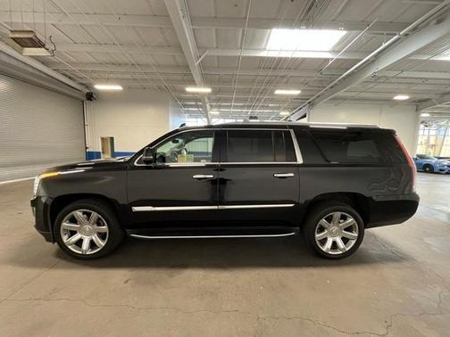 2019 Cadillac Escalade ESV Premium Luxury