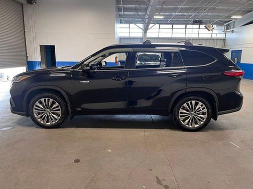 2021 Toyota Highlander Hybrid Limited