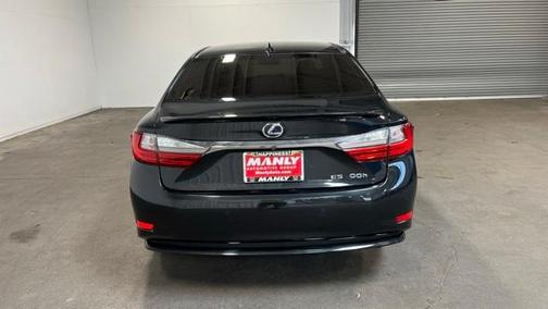 2018 Lexus ES 300h Base