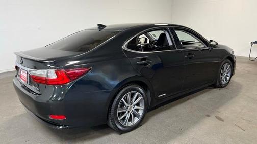 2018 Lexus ES 300h Base
