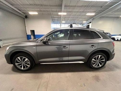 2024 Audi Q5 45 S line quattro Premium