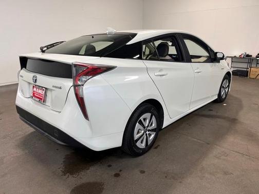 2016 Toyota Prius Four