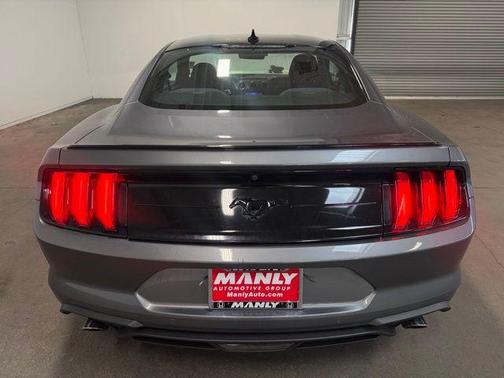 2022 Ford Mustang EcoBoost