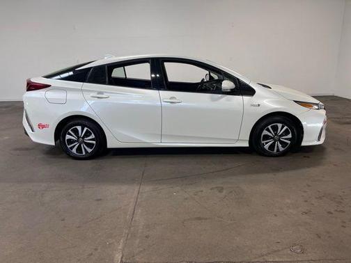 2017 Toyota Prius Prime Plus