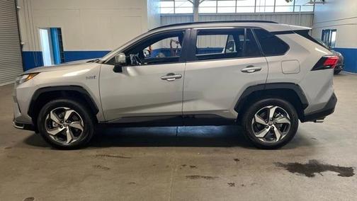 2024 Toyota RAV4 Prime SE