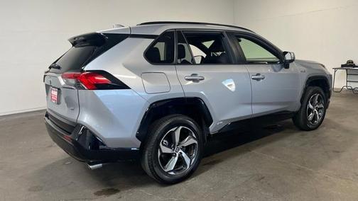 2024 Toyota RAV4 Prime SE