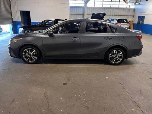 Gravity Gray 2023 Kia Forte LXS