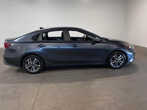 Gravity Gray 2023 Kia Forte LXS