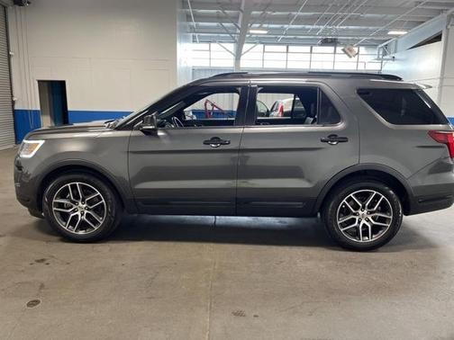 2019 Ford Explorer sport