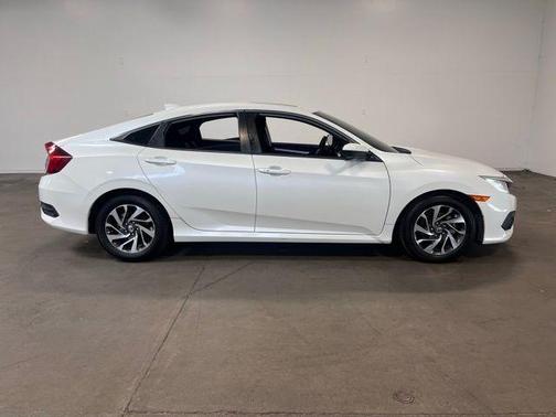 White 2017 Honda Civic EX