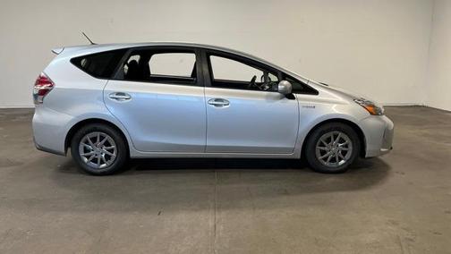 2015 Toyota Prius v Three