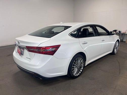 2016 Toyota Avalon Limited
