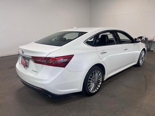2016 Toyota Avalon Limited