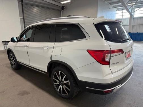 2022 Honda Pilot Touring 7-Passenger