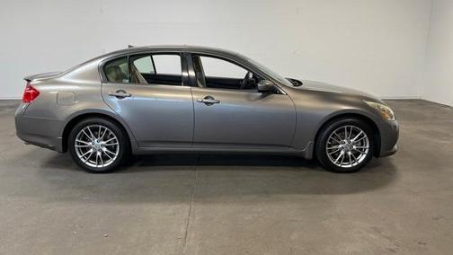 2010 INFINITI G37x Base