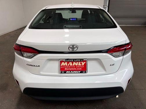 Ice 2023 Toyota Corolla LE