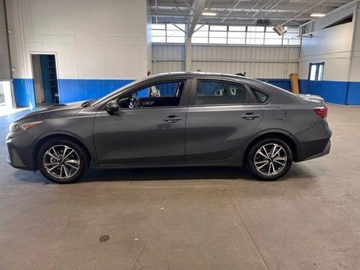 Gravity Gray 2023 Kia Forte LXS