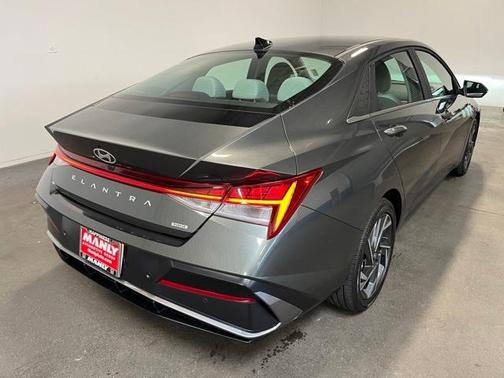 2024 Hyundai ELANTRA HEV Limited