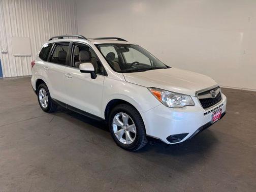 Satin White Pearl 2015 Subaru Forester 2.5i Premium