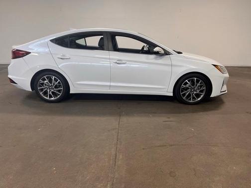 2020 Hyundai ELANTRA Limited