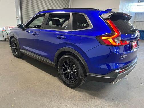 Still Night 2025 Honda CR-V Hybrid Sport-L
