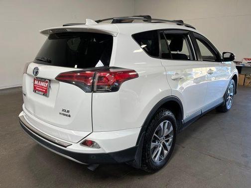 White 2017 Toyota RAV4 Hybrid XLE