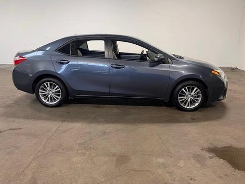 2015 Toyota Corolla LE Plus