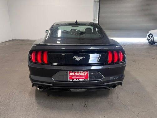 2022 Ford Mustang EcoBoost