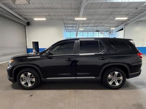 2023 Honda Pilot EX-L 8-Passenger