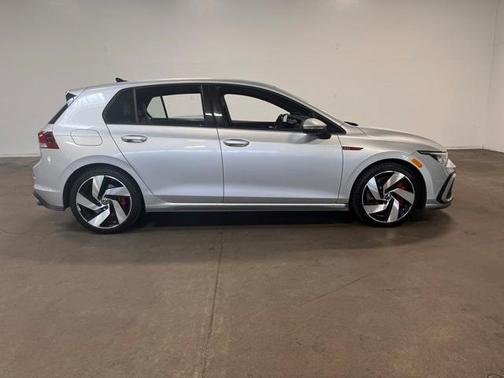 2023 Volkswagen Golf GTI 2.0T SE