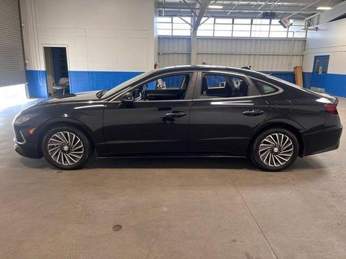 2022 Hyundai SONATA Hybrid SEL