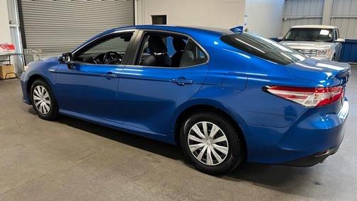 2020 Toyota Camry Hybrid LE