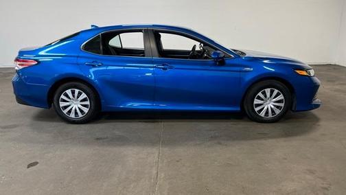2020 Toyota Camry Hybrid LE