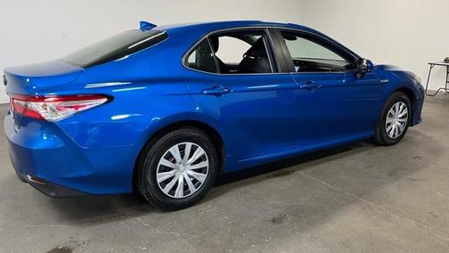 2020 Toyota Camry Hybrid LE