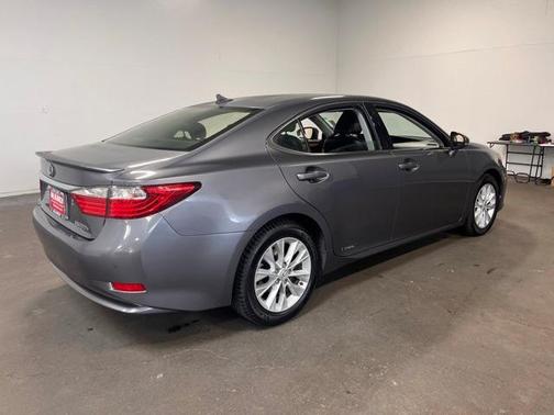 2014 Lexus ES 300h Base