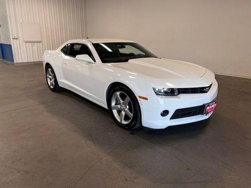 White 2015 Chevrolet Camaro 2LT