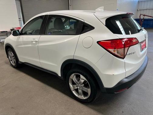2017 Honda HR-V LX