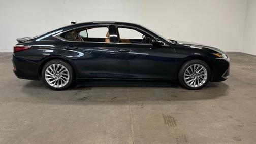 2022 Lexus ES 350 Luxury