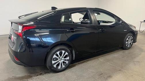 2021 Toyota Prius LE